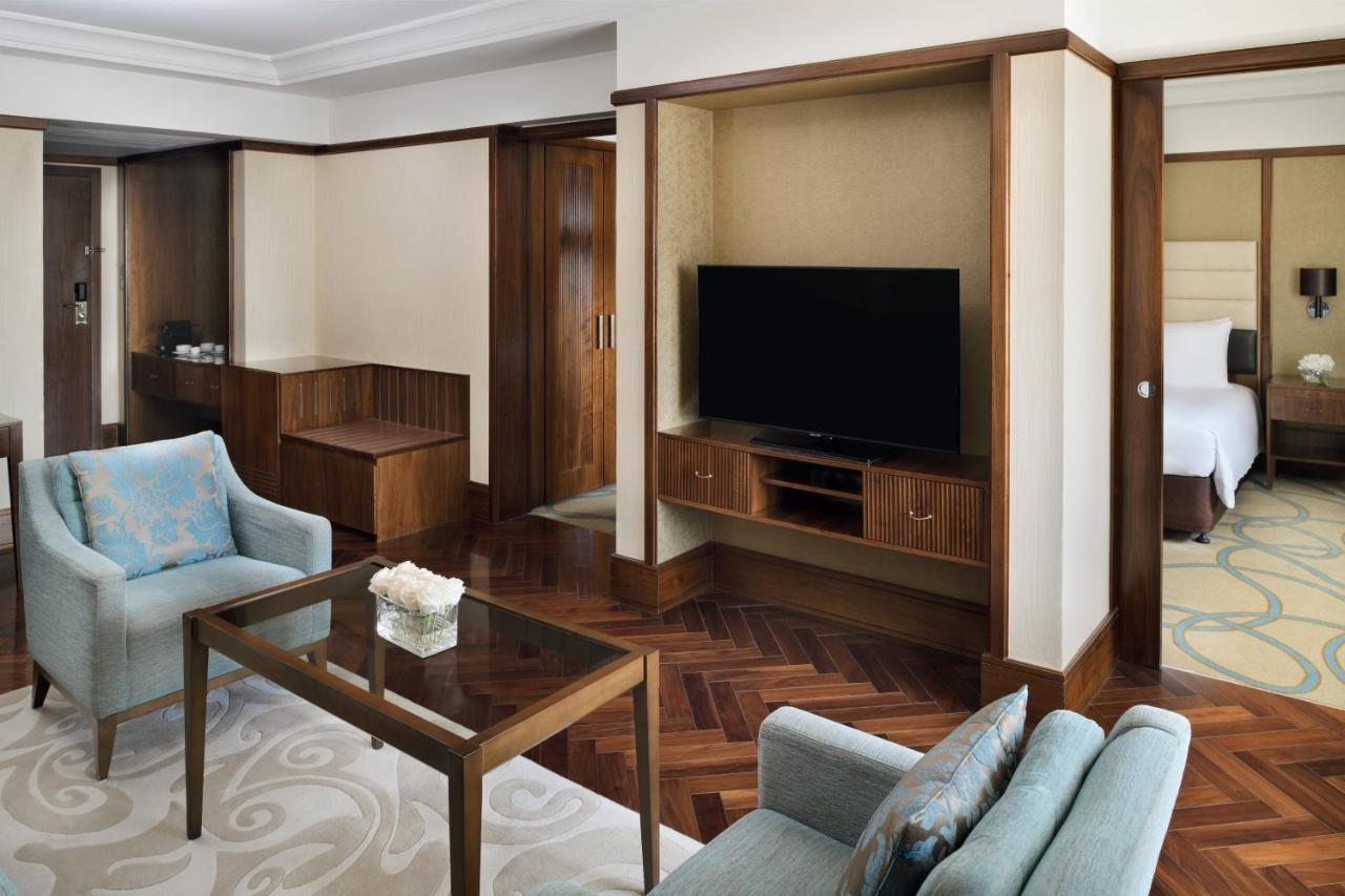 インターコンチネンタル リージェンシー バーレーン マナーマ エクステリア 写真 A suite at the hotel