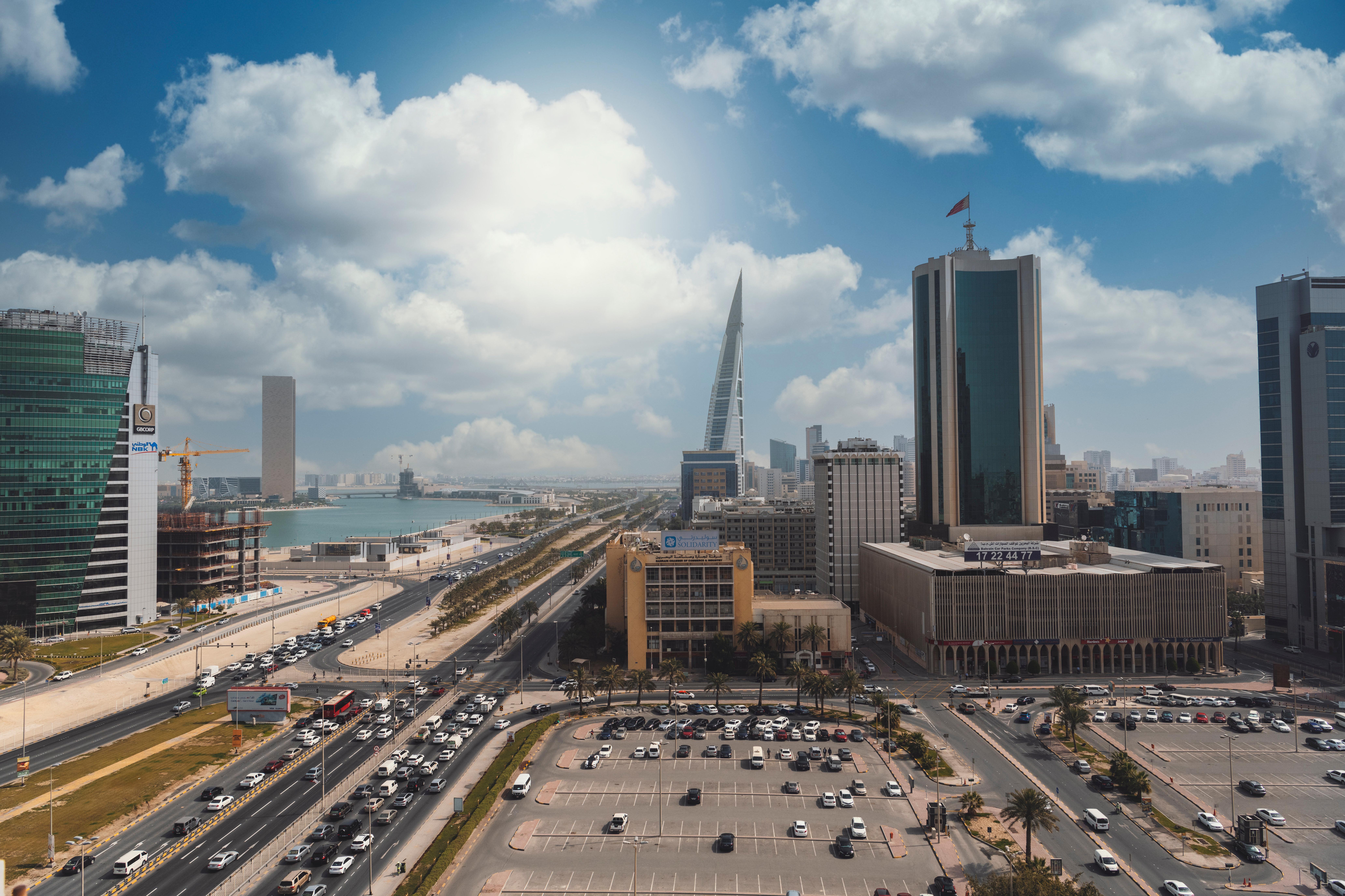 インターコンチネンタル リージェンシー バーレーン マナーマ エクステリア 写真 Manama skyline