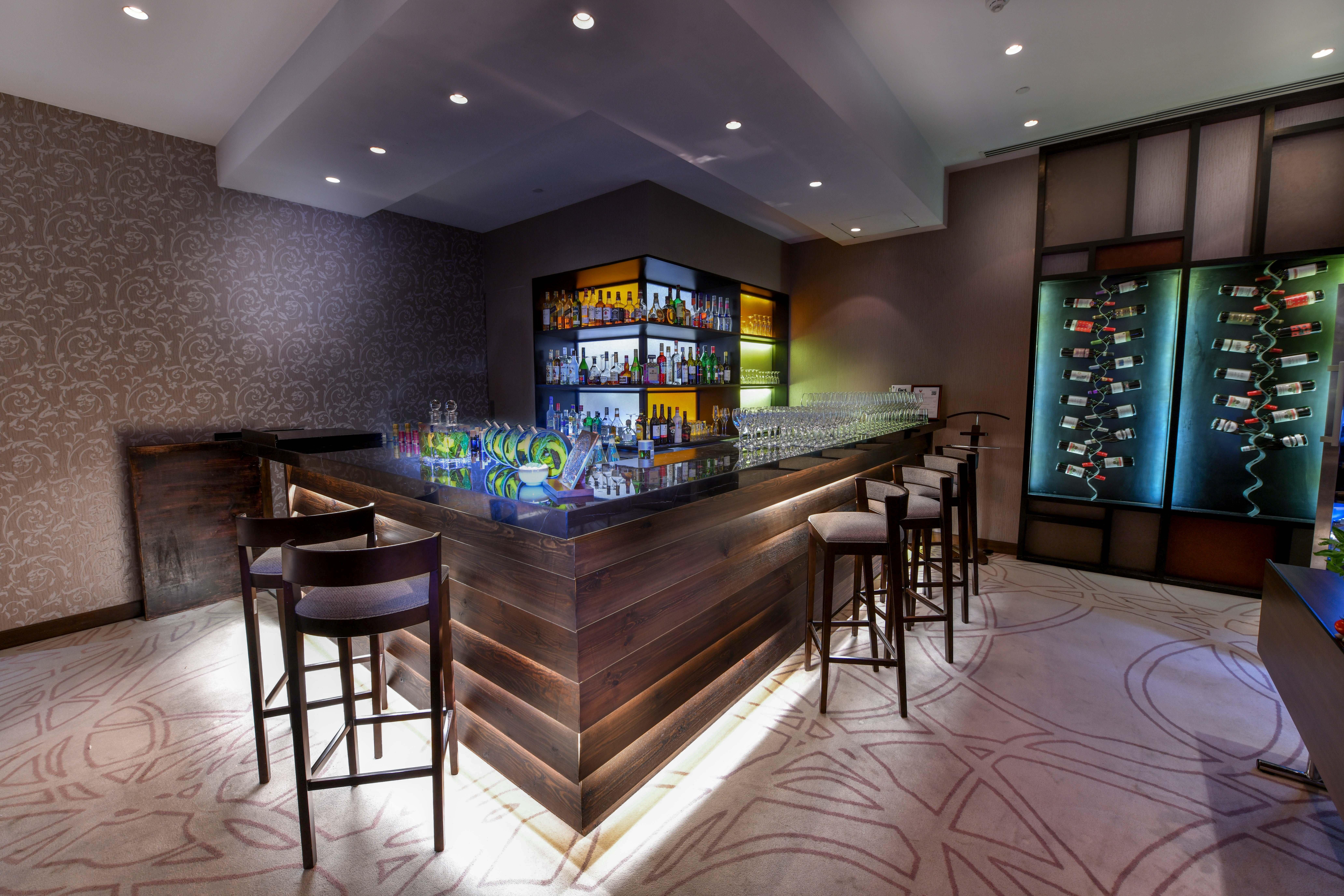 インターコンチネンタル リージェンシー バーレーン マナーマ エクステリア 写真 The bar at the lounge